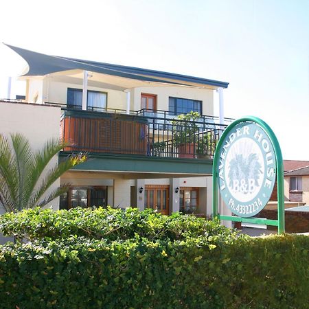 Lavender House Bed & Breakfast Entrance Екстер'єр фото
