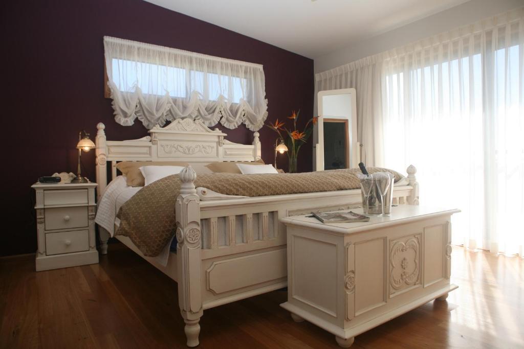 Lavender House Bed & Breakfast Entrance Номер фото