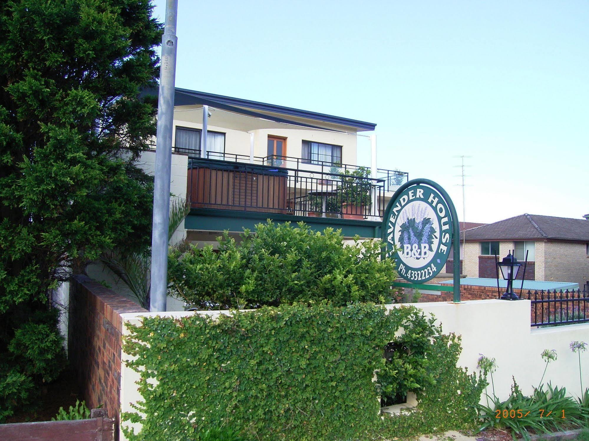 Lavender House Bed & Breakfast Entrance Екстер'єр фото